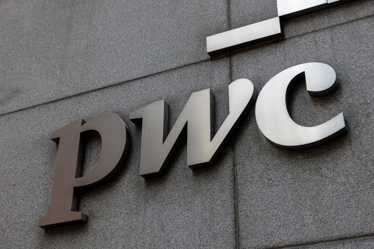 PwC triển khai Claude để xây dựng công nghệ, thực hiện giao dịch và tái định hình các chức năng doanh nghiệp cho khách hàng