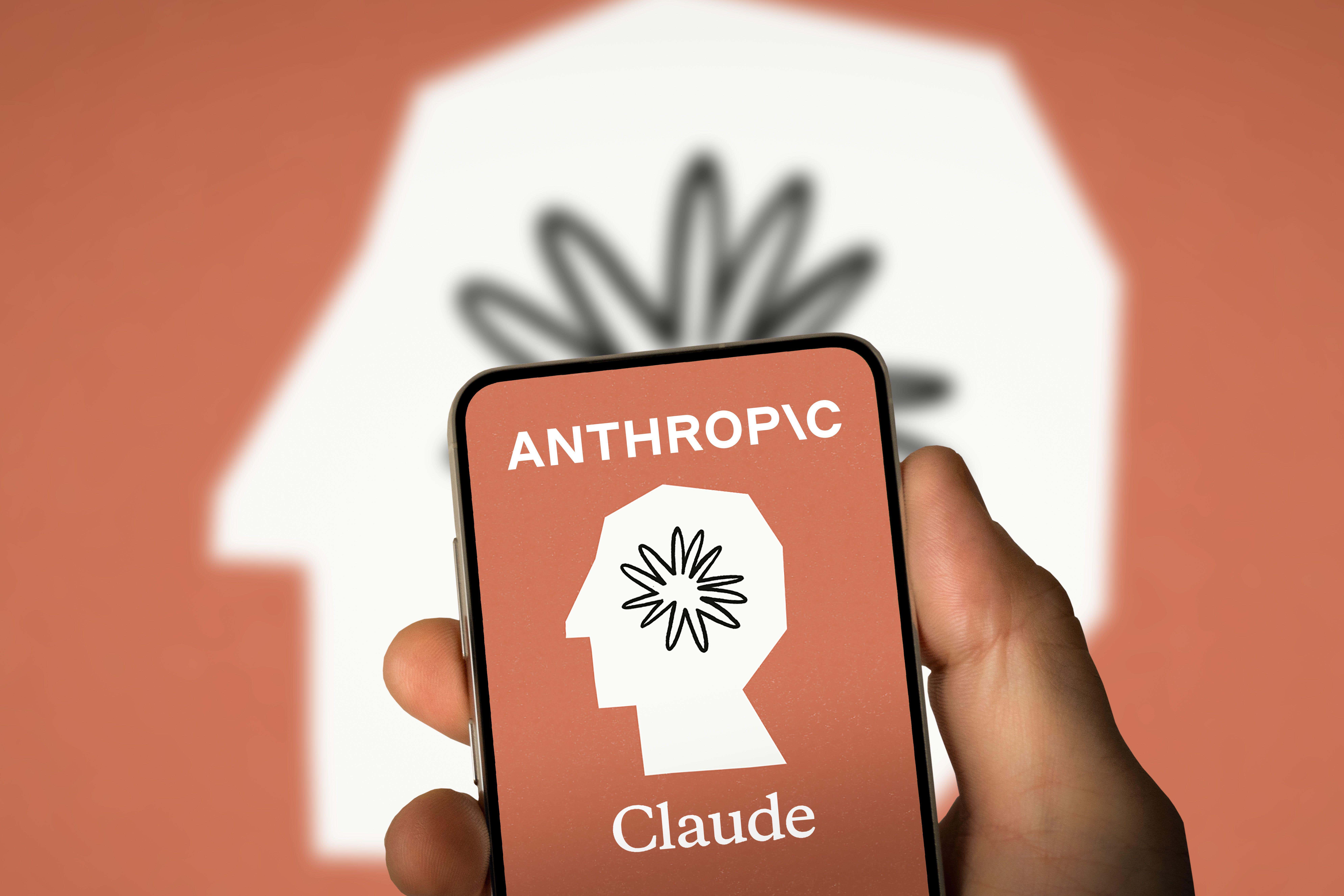TCS và Anthropic hợp tác đưa Claude vào các ngành công nghiệp được quản lý